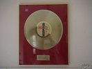  b MICHAEL JACKSON GOLD DISC  b 