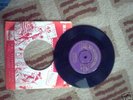 ELVIS PRESLEY HEARTBREAK HOTEL RECORD - 45RPM
