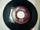 RED ROBIN 45 127  TELL HER DOOWOP R&B