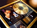 WoW ROBBIE WILLIAMS 24ct GOLD RECORD AWARD, SIGNED