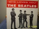 THE BEATLES(SHE LOVES YOU)PICT/ SLEEVE NEAR MINT? #4152