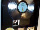 U2 original platin RIAA Award (*CRIA*BPI*) October