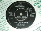 THE IN CROWD stop wait a minute PARLOPHONE 45 MOD M-