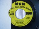 THE CHARADES - NEVER SET ME FREE - NORTHERN SOUL 45