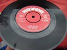 THE BEATLES LOVE ME DO ORIGINAL 1ST PRESS RED LABEL 45