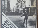 BIZON KIDZ -kicks throwing bricks 7