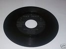 GAY FEET/WE SHALL OVERCOME - STRANGER COLE [SKA] 7