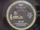 AC DC  T.N.T  AUS 45  BON SCOTT 1ST PRESSING. ROO LABEL
