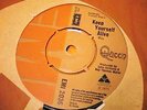 Queen - Keep Yourself Alive 1973 7
