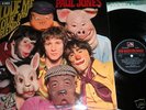 LP -   PAUL JONES -  LOVE ME LOVE MY FRIENDS - U.K.