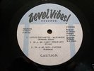 MAXI PRIEST - LOVE IN THE GHETTO / LEVEL VIBES 12