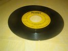 ROCKABILLY 45 DON BOOTS BUDDY 114 BIG FOOT ANNIE NICE??