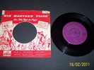 ELVIS PRESLEY HOUND DOG 1956 UK 7