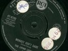The Living Legends-Monkey Dont Care/Soul Supper.Hear