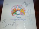 QUEEN SIGNED 12