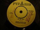 ROLAND ALPHONSO ON THE MOVE  PYRAMID   - EX