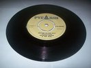 PYRAMID/WRITING ON THE WALL - DESMOND DEKKER/ACES 7