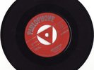 THE BEATLES  SHE LOVES YOU   RED TRI CENTRE SA PARLO