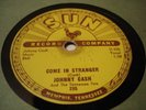 JOHNNY CASH Come In Stranger/Guess Things SUN 295