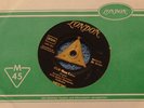 Dodie Stevens - Pink Shoe Laces - London 20240 - Mint