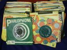 1960s VINTAGE RECORD STORAGE BOX + 60 SINGLES ALL 7