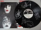 KISS  SIGNED DYNASTY ALBUM