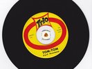 Rockabilly Tittyshaker 45 CARL NEWMAN Tom-Tom TRIO HEAR