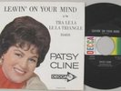 PATSY CLINE . . C&W 45 & Picture Sleeve . Leavin' On Your Mind / Tra Le . EXC
