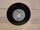 VICKI SPENCER HELLO MR. DREAM/I WAIT 45 FRATERNITY RECORDS