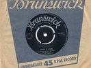 BUDDY HOLLY / CRICKETS AUSSIE 45 No 7 ORIGINAL PRESSING AND SLEEVE  THE ROSES