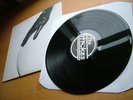 THE STROKES. IS THIS IT. NEAR MINT CONDITION ORIGINAL 2001 LP RARE ON VINYL