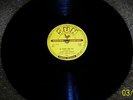 Jerry LEE LEWIS and His Pumping Piano an Sun Records U337