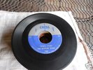 BLUES 45 HOWLIN WOLF  on  CHESS 1584 SILVER TOP  CHICAGO