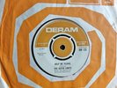OUTER LIMITS  - HELP ME / JUST ONE' KILLER MOD FREAKBEAT 1967 DERAM 45 LISTEN 
