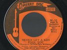 BLUE RHYTHM COMBO Never Let A Fool Kiss You ISLANDS SOUL/CALYPSO 45 Merry Disc