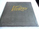 PEARL JAM VITALOGY 1994 UK LIMITED GATEFOLD VINYL 8 PAGE 12X12 BOOK & LTD PRINT