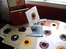 DOO-WOP*NORTHERN SOUL**R&B** 35 RECORDS W/METAL PLATTER BOX L K& a bonus*