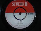 SKA -ROCKSTEADY- MARCIA GRIFFITHS / HUGH GODFREY 'HOUND DOG / MY TIME' STUDIO 1