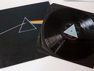  PINK FLOYD DARK SIDE OF THE MOON LP - 1973 SOLID BLUE TRIANGLE LABEL