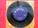 THE ZOMBIES- IS THIS THE DREAM- RARE SINGLE- 1965- COLLECTORS COND
