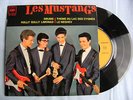 45T 4 titres LES MUSTANGS