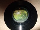 Hot Chocolate Band, Give peace a chance / living without tomorrow Apple 18