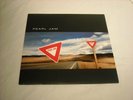 Pearl Jam Yield LP NM condition