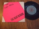 THE FIRST STEPS  :  THE BEAT IS BACK (ENGLISH ROSE RECORDS ,MOD POWER POP, 7