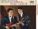 LES GOLDEN STRINGS DE JOHNNY HALLYDAY REBEL ROUSER 45 T VOGUE CENTREUR LANGUETTE