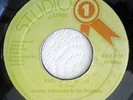 JOHNNY OSBOURNE & THE PROPHETS – KEEP THAT LIGHT / B/W PART 2  – REGGAE 7”