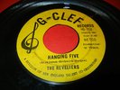 Mass Surf Guitar Instro 45 The REVELIERS Hanging Five / Patch G-CLEF 702 Orig VG