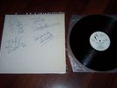 DIAMOND HEAD LIGHTNING TO THE NATIONS VINYL LP.FULLY SIGNED.EX.WHITE SLEEVE.