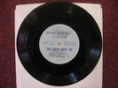 Elvis Presley - ELVIS SPEAKS  