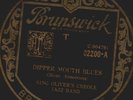78 RPM RARE OLD JAZZ BY KING OLIVER ON BRUNSWICK 02200 MUST SEE / EE-
